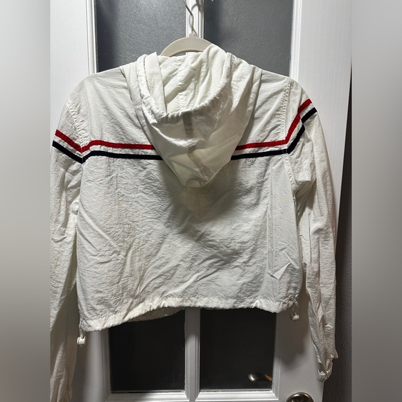 ⭐️SOLD⭐️ JGalt Cropped White with Red and Blue Stripes Windbreaker - Picture 9 of 15